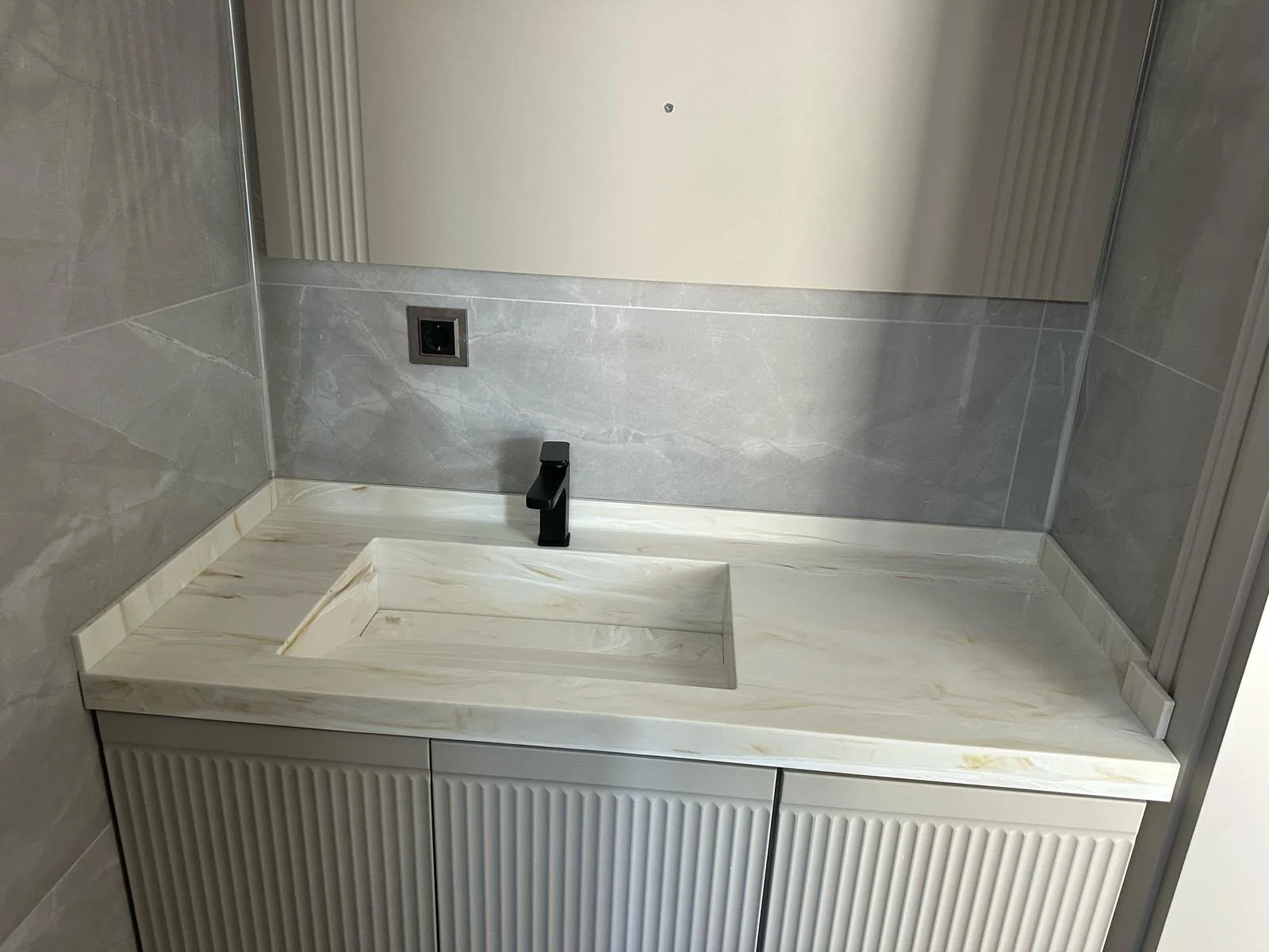 Bathroom countertop and vanity installation — image 36