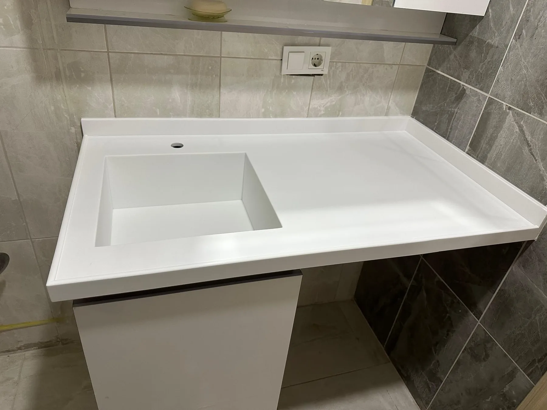 Bathroom countertop and vanity installation — image 51