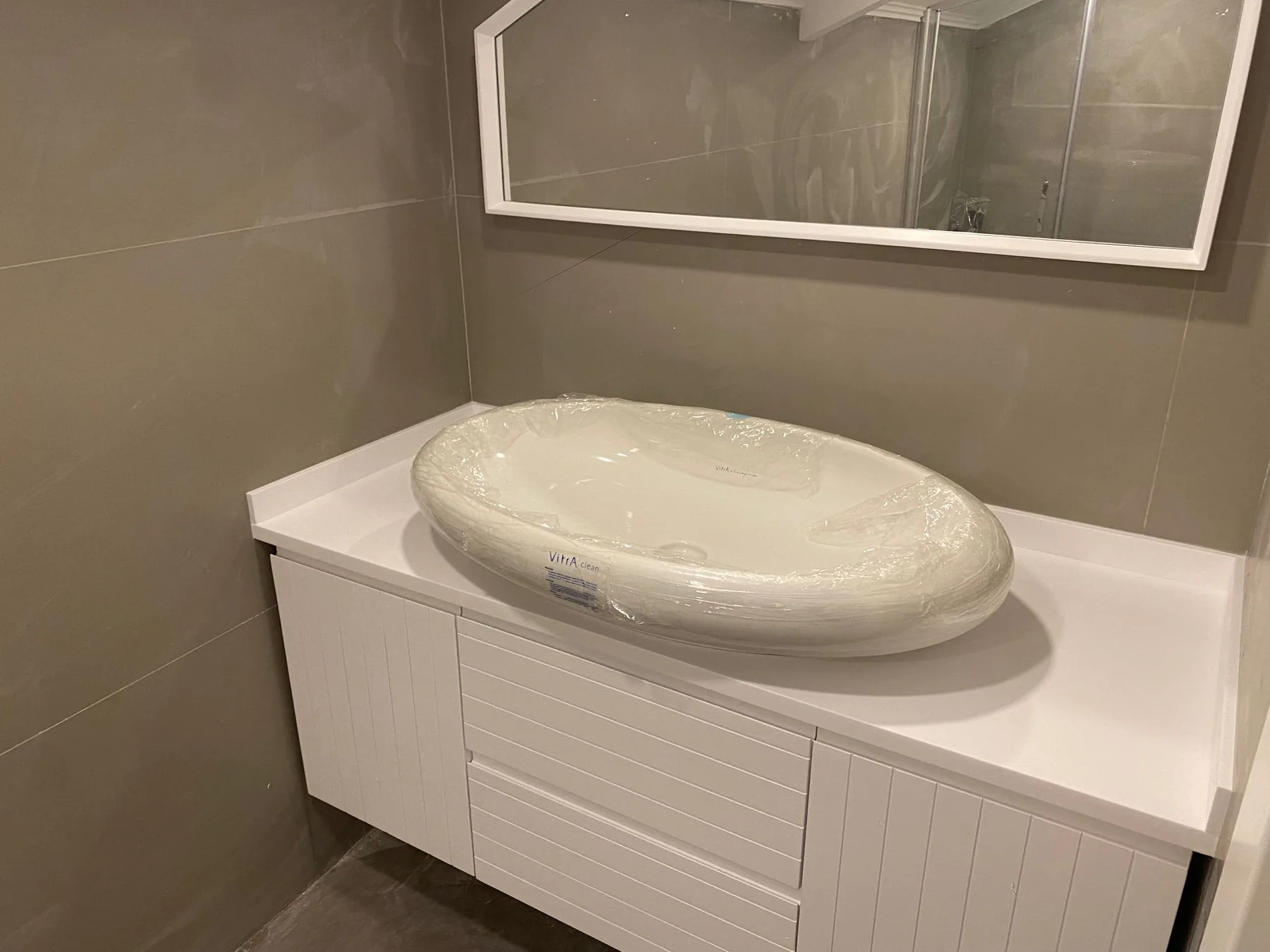Bathroom countertop and vanity installation — image 54