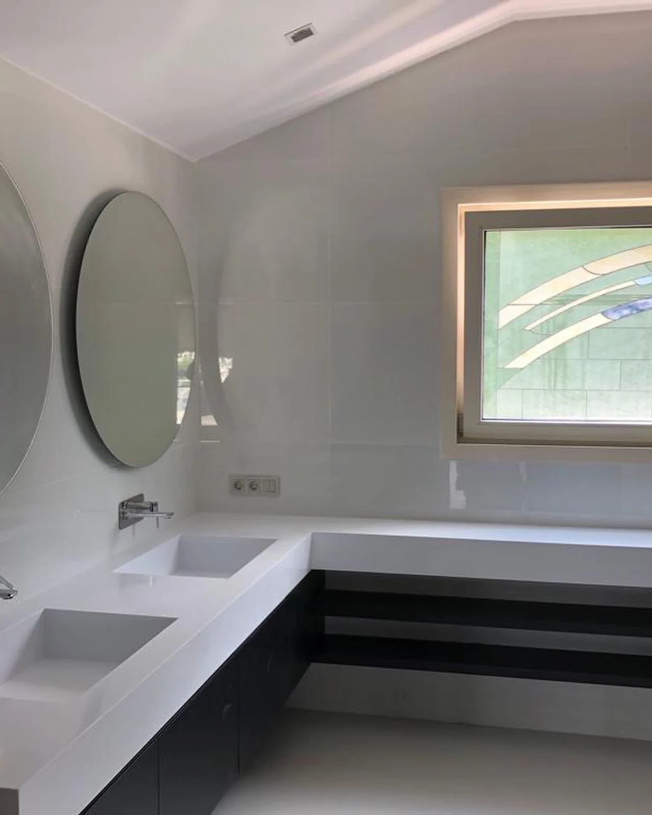 Bathroom countertop and vanity installation — image 77