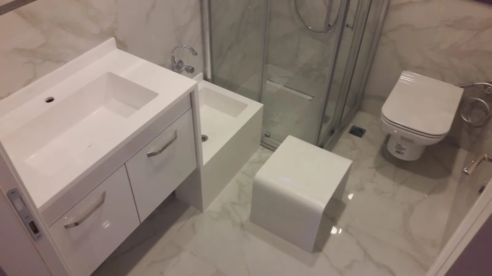 Bathroom countertop and vanity installation — image 92