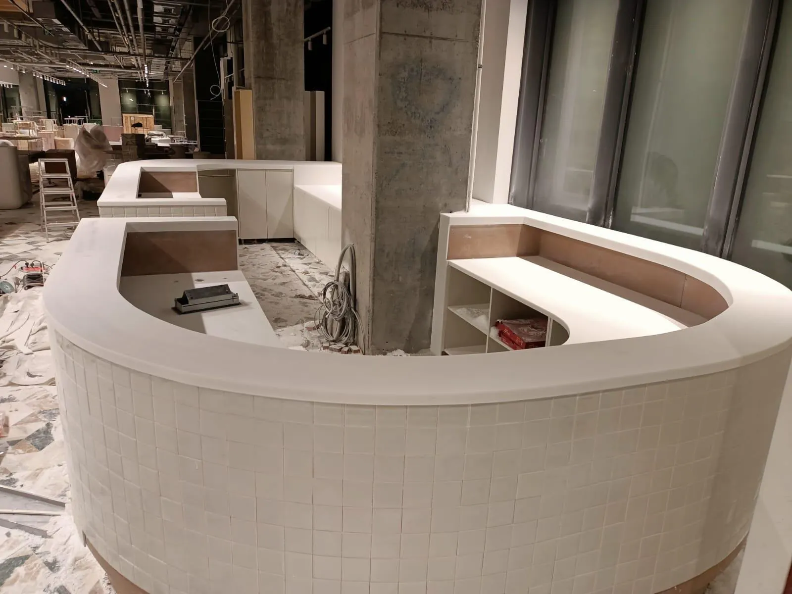 Restoran servis bankosu ve yüzey uygulaması — uygulama detayı 03
