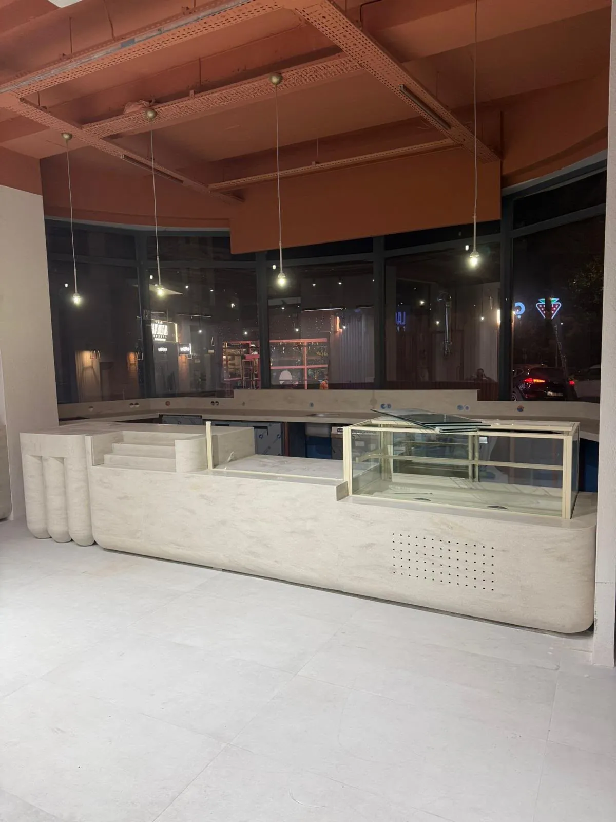 Restoran servis bankosu ve yüzey uygulaması — uygulama detayı 14