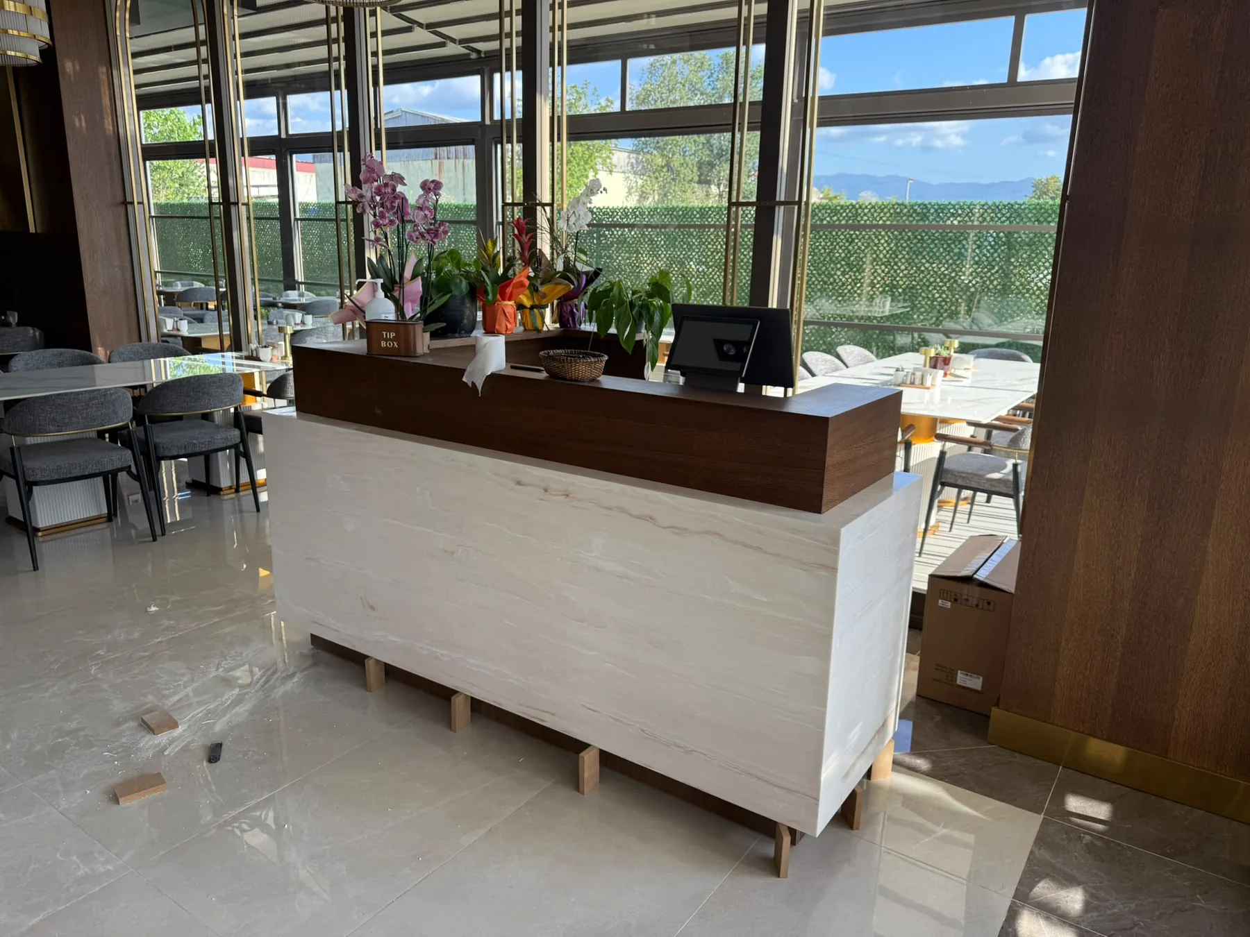 Restoran servis bankosu ve yüzey uygulaması — uygulama detayı 18