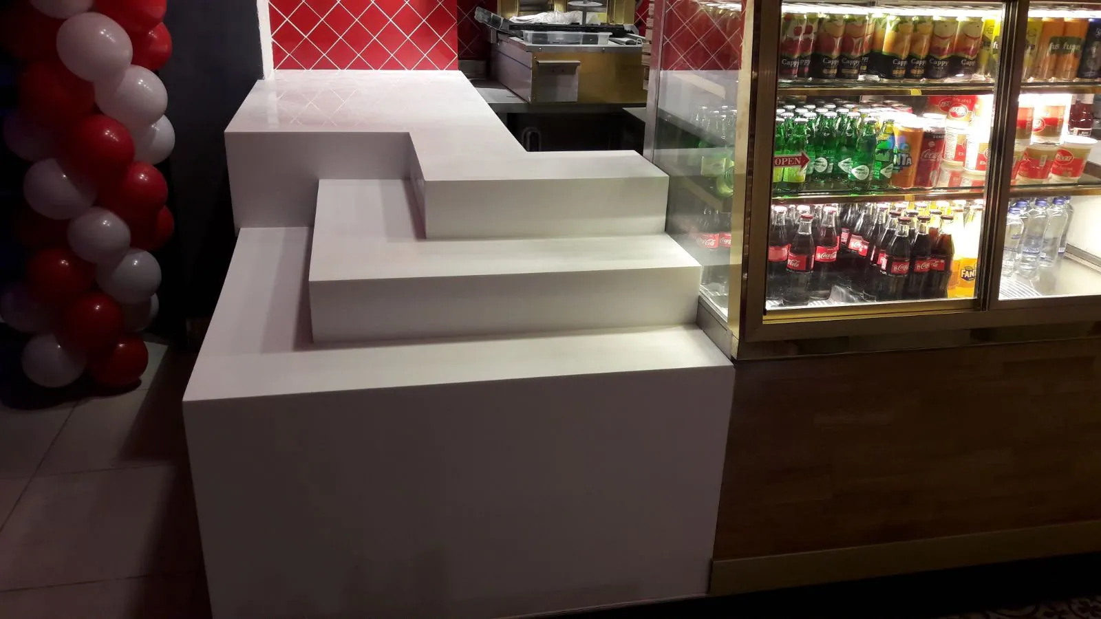 Restoran servis bankosu ve yüzey uygulaması — uygulama detayı 89